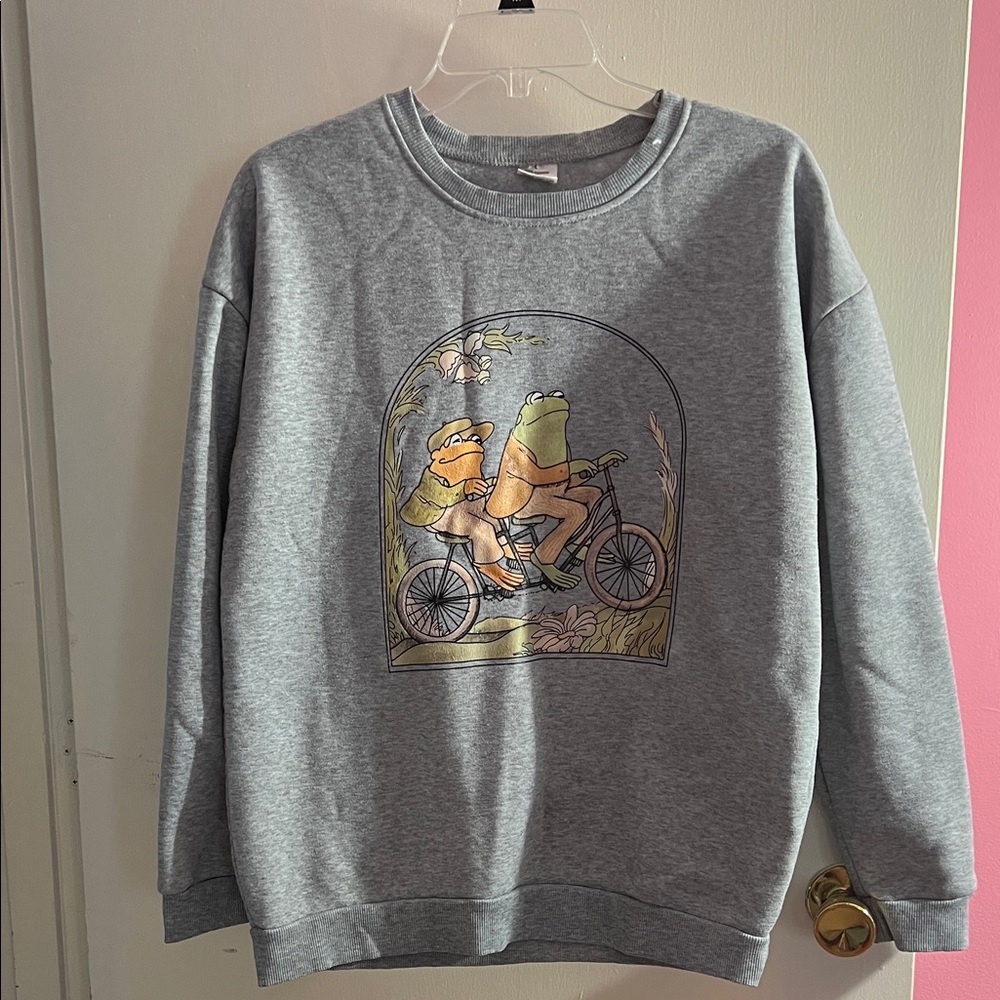 Gray Frog Graphic Womens Sweatshirt size large - Picture 1 of 6